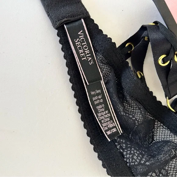 VICTORIAS SECRET VERY SEXY RING HARDWARE PUSH UP BRA SIZE 36C NWOT - Picture 8 of 16